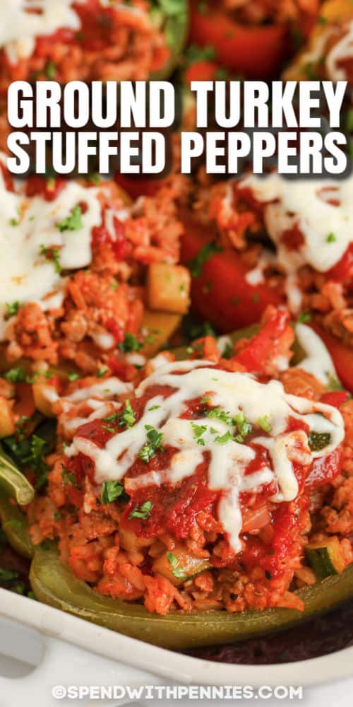 Őrölt pulyka töltött paprika a serpenyőben címmel