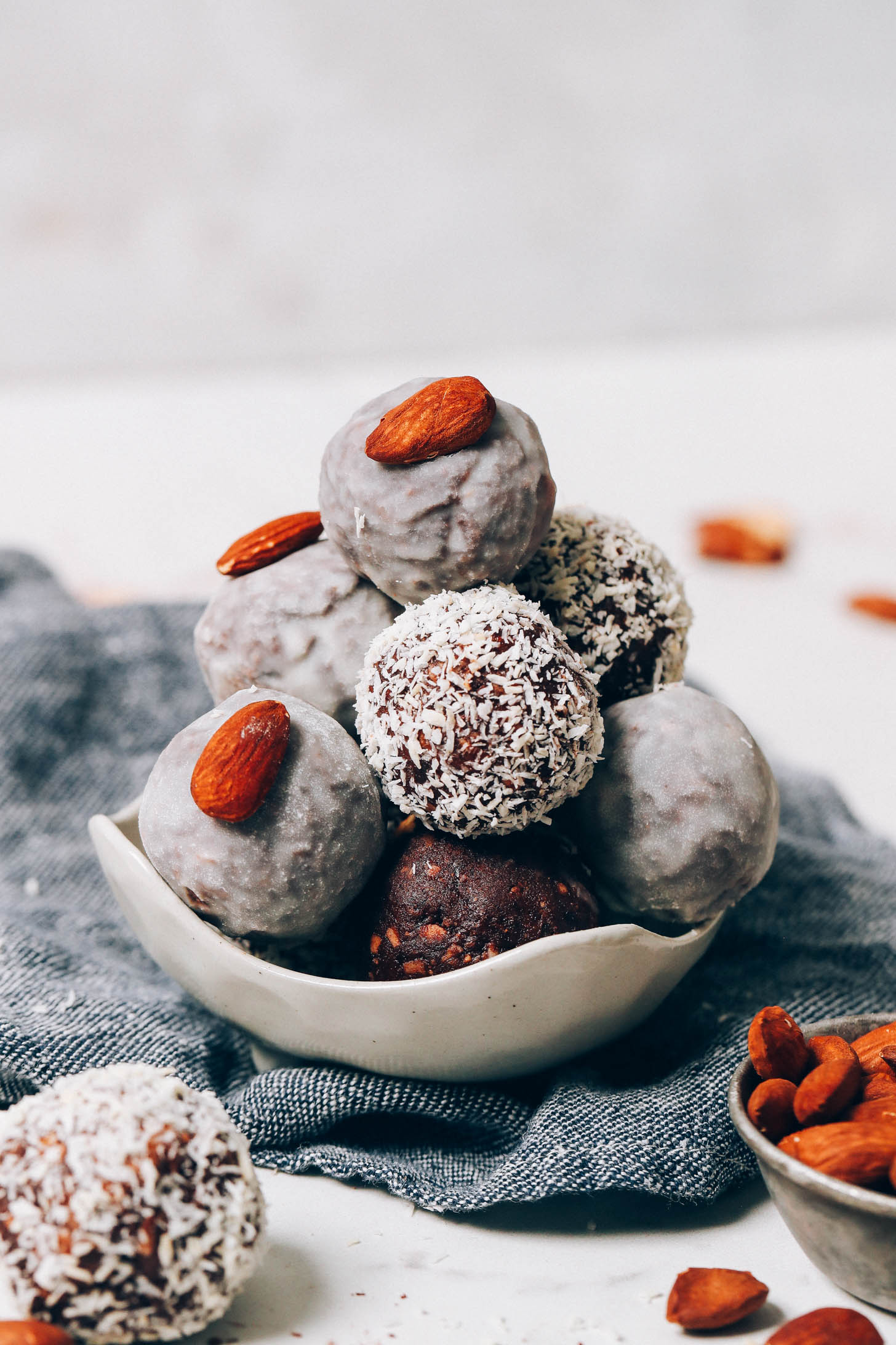 Tál mandulás öröm energia kapás receptünkből