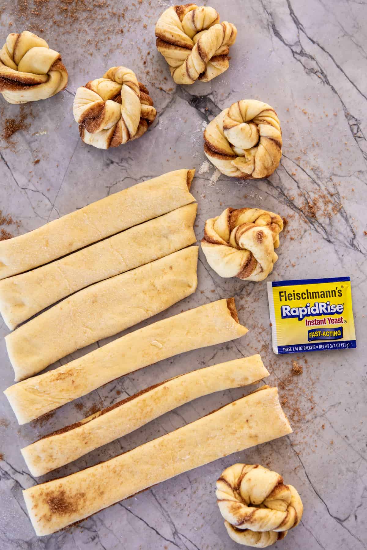 Fahéjcsomók kávécukorral |  halfbakedharvest.com