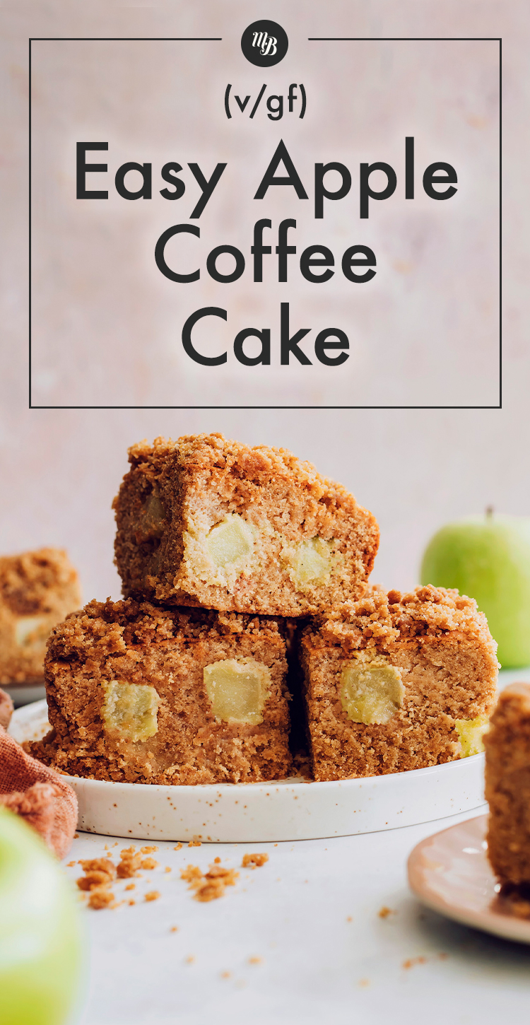 Egy halom vegán és gluténmentes almás kávétorta szelet